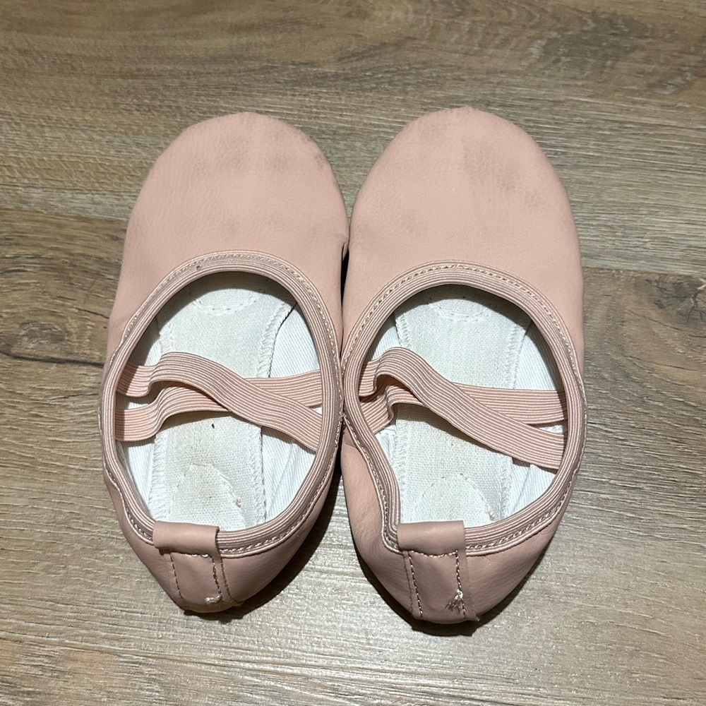 Stelle Girl's PU Leather Ballet
Shoes in Ballet Pink Size 11 M Little Kid